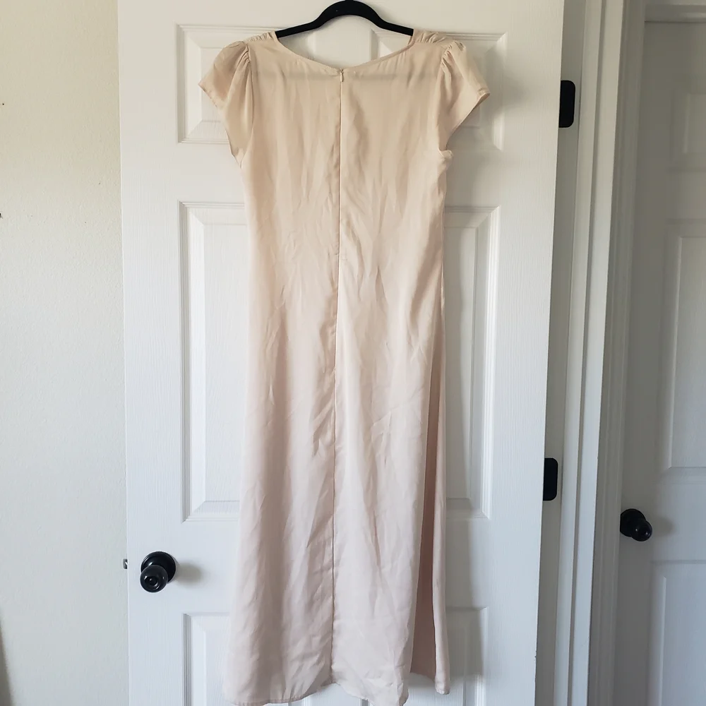 Böhme Emersyn Dress Champagne V-Neck Silky Flow Elopement Gown - Picture 8 of 13